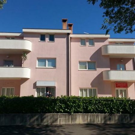 Apartment Smodlaka Dugopolje Zewnętrze zdjęcie