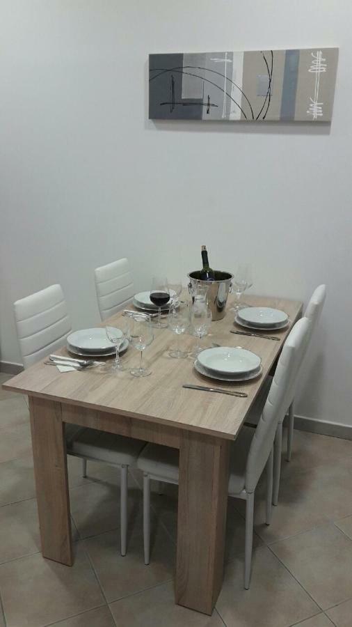 Apartment Smodlaka Dugopolje Zewnętrze zdjęcie