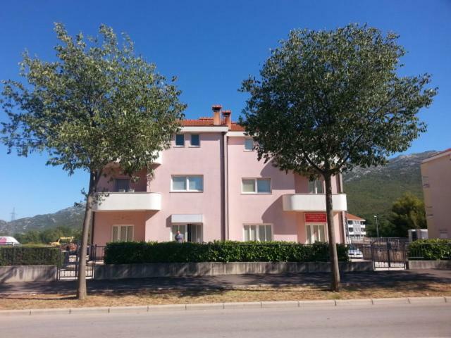 Apartment Smodlaka Dugopolje Zewnętrze zdjęcie