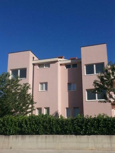 Apartment Smodlaka Dugopolje Zewnętrze zdjęcie